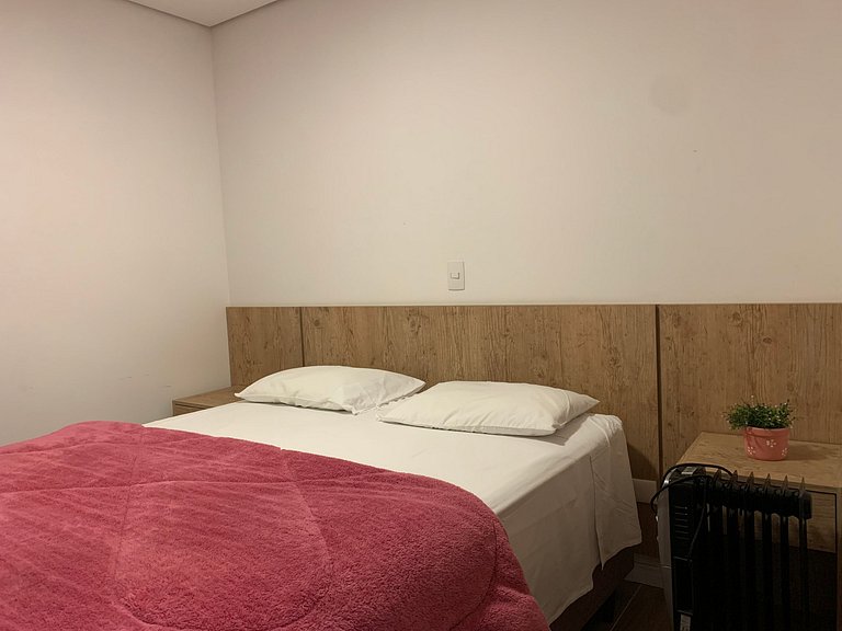 Flat novo e aconchegante no coração do Capivari / Internet +
