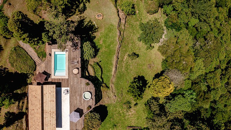 Fabulosa Villa dos Chalés em Campos do Jordão - 01