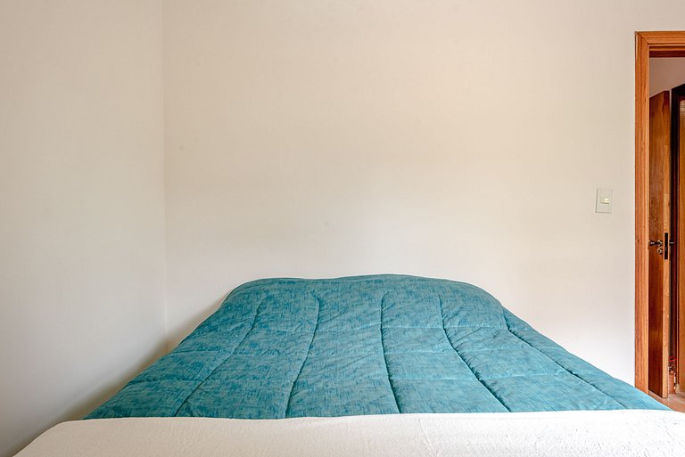 Novo apartamento no Capivari com lareira e aquecedores