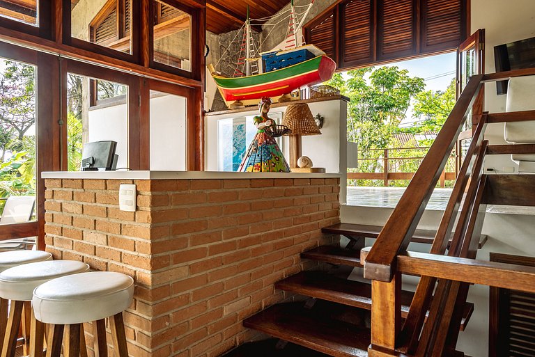 Casa em Condomínio na Praia das Toninhas com Vista para o Ma