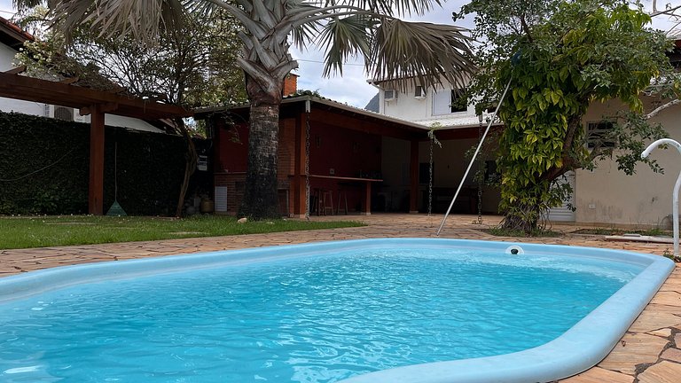 Refúgio a poucos passos da Praia de Guaecá