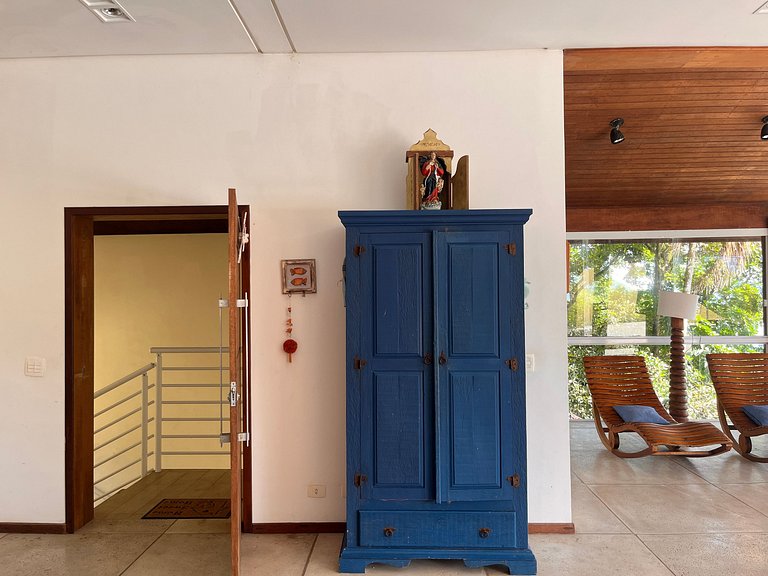 Casa com Piscina de Borda Infinita e Vista para o Mar l Ubat