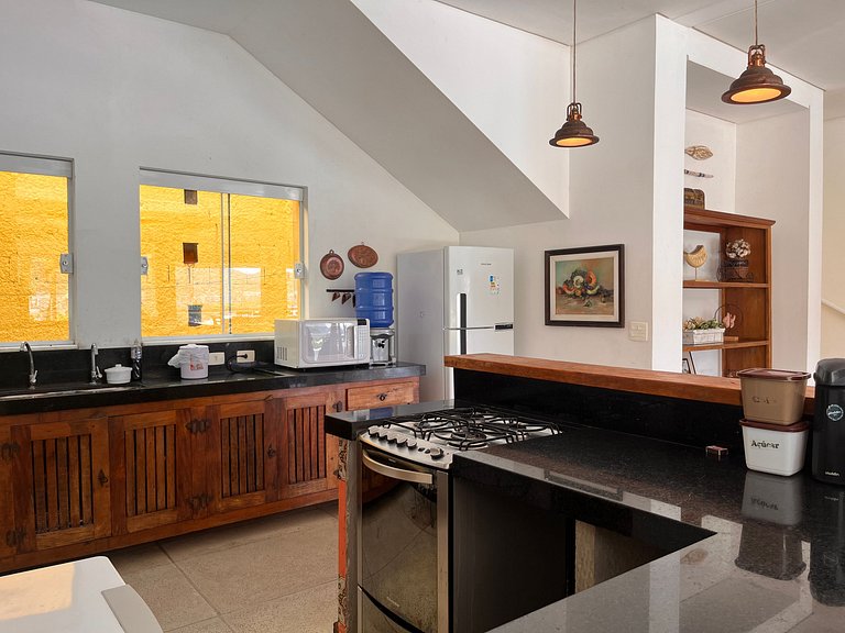 Casa com Piscina de Borda Infinita e Vista para o Mar l Ubat