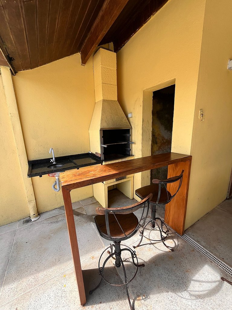 Casa com Piscina de Borda Infinita e Vista para o Mar l Ubat