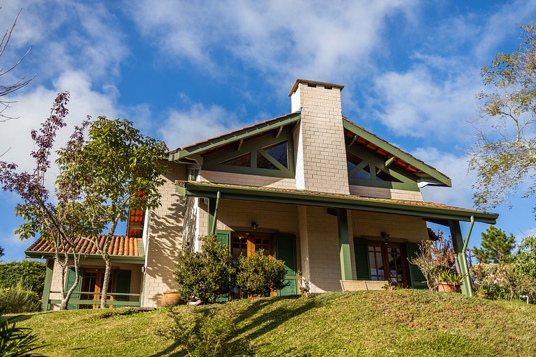 Casa do Sol – Vista, Lareira e Montanha em Campos do Jordão