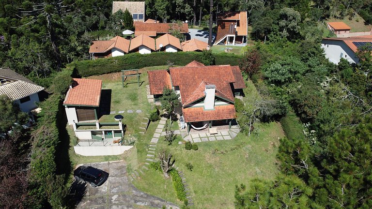 Casa do Sol – Vista, Lareira e Montanha em Campos do Jordão