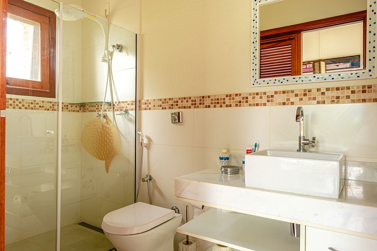 Belíssima casa pé na areia com jacuzzi