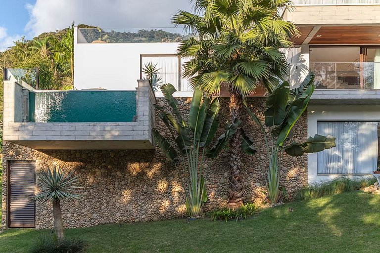 Conforto e Privacidade na Praia da Lagoinha