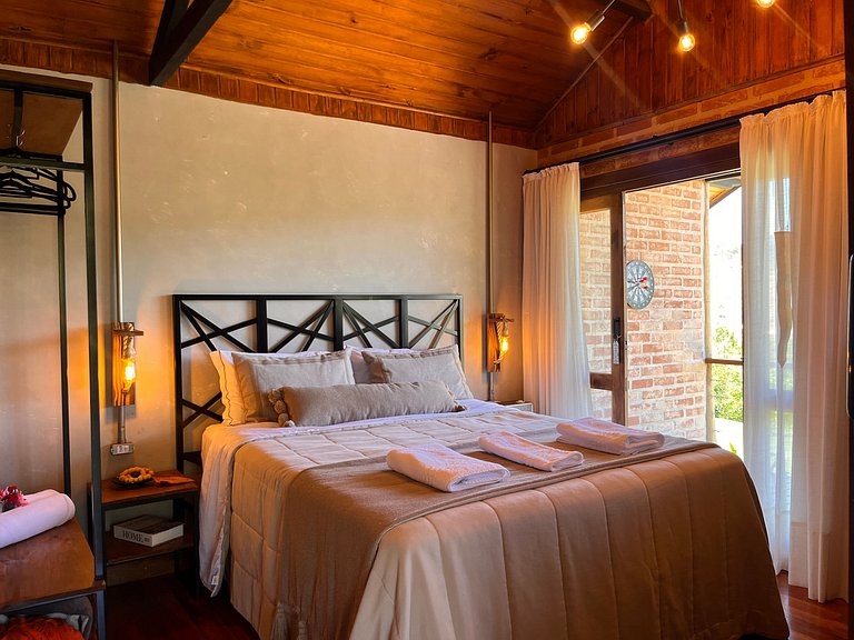 Chalé aconchegante em Santo Antônio do Pinhal - 03