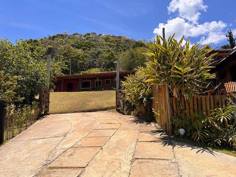 Chalé aconchegante em Santo Antônio do Pinhal - 03