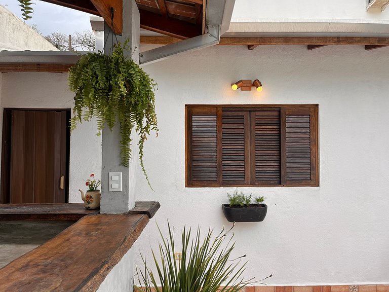 Casa aconchegante com piscina em São Sebastião