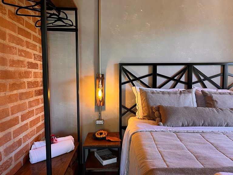 Chalé aconchegante em Santo Antônio do Pinhal - 03