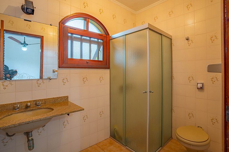 Casa com piscina para relaxar a 3 minutos da praia