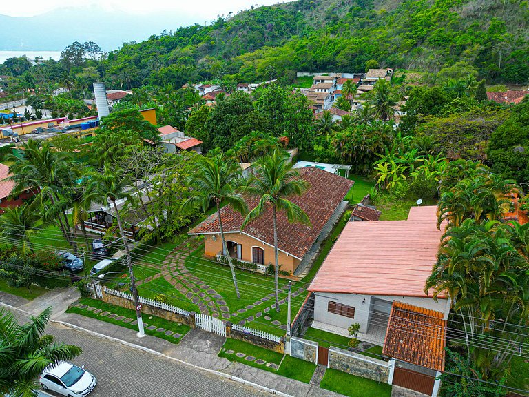 Casa confortável a 5 minutos da Praia das Cigarras
