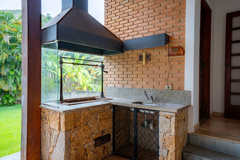 Casa confortável a 5 minutos da Praia das Cigarras